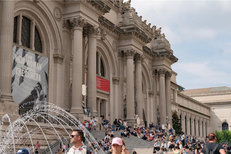 纽约大都会博物馆将归还泰国2件古代雕塑