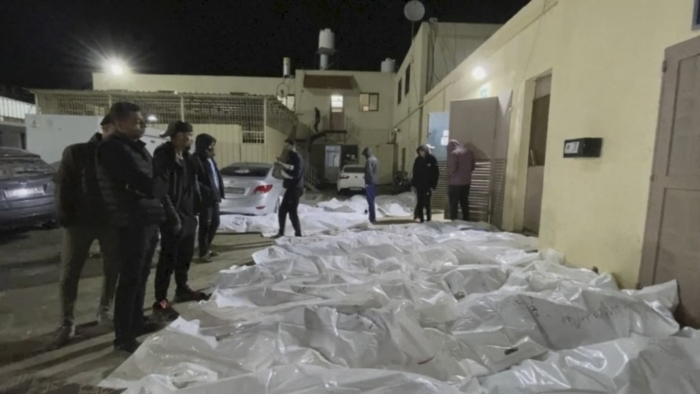以军在平安夜对加沙发动其中一次最致命的袭击，阿克萨医院堆满遇难者遗体。