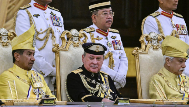 马来西亚亿万富翁、柔佛苏丹易卜拉欣就任国王。